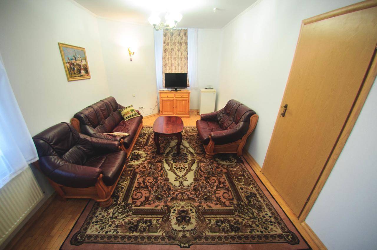 Hotel Radiola Yaremche Bagian luar foto