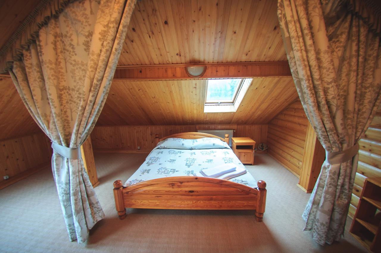 Hotel Radiola Yaremche Bagian luar foto