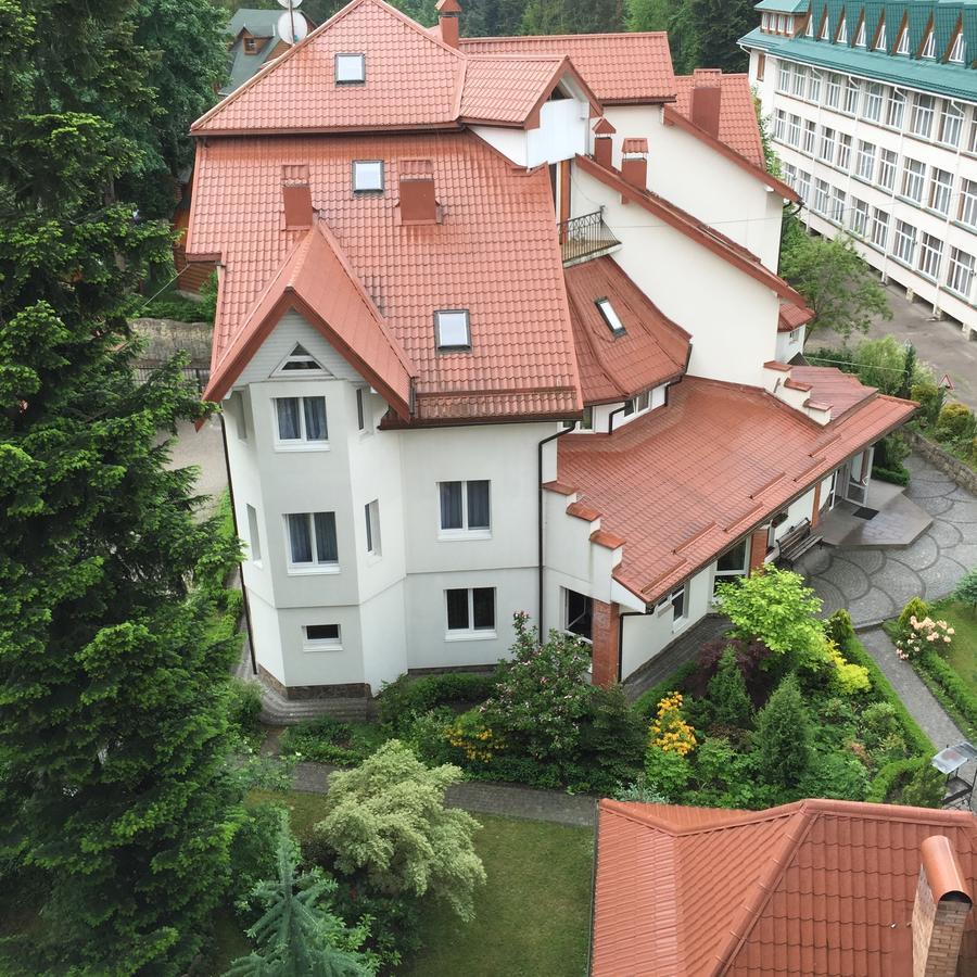 Hotel Radiola Yaremche Bagian luar foto