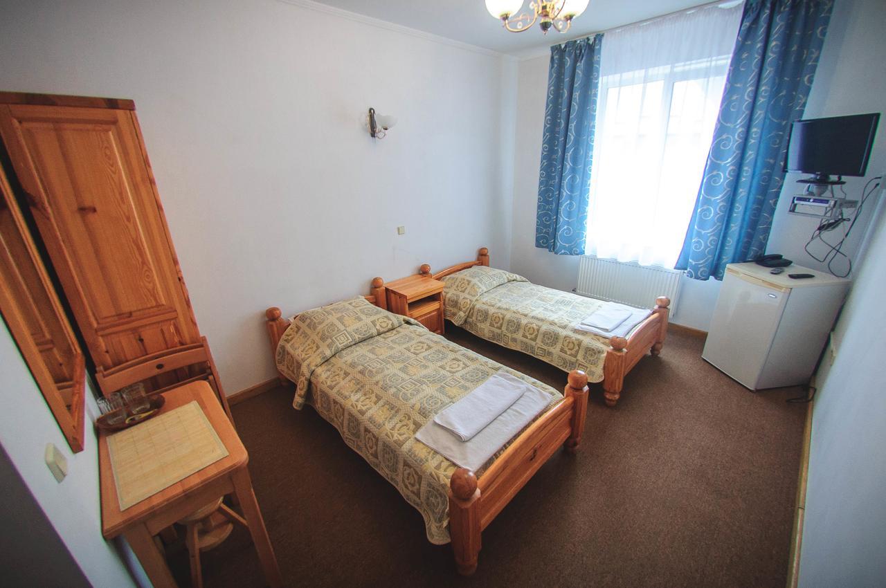 Hotel Radiola Yaremche Bagian luar foto