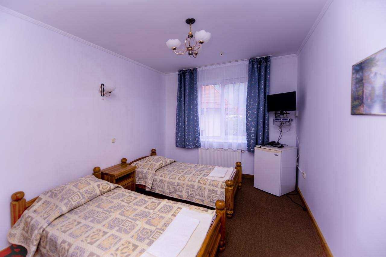 Hotel Radiola Yaremche Bagian luar foto
